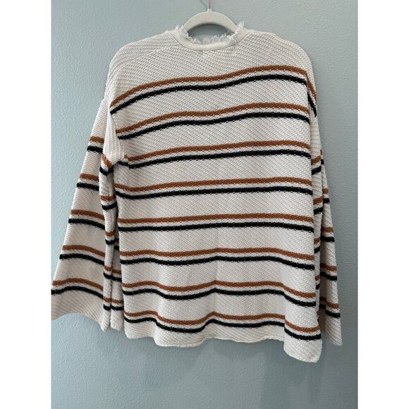 Saltwater Luxe Claire Salty Sweater; Size Medium - Picture 7 of 8